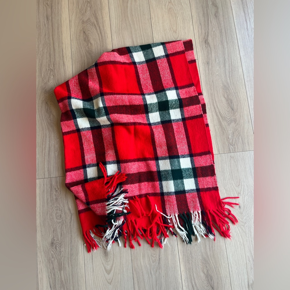 VINTAGE sears red plaid throw blanket / cabin americana classic decor